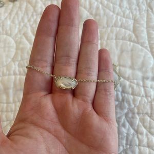 Kendra Scott Elisa Pendant Necklace In Ivory Pearl